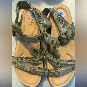 Clarks Women's Brynn Step Sandals